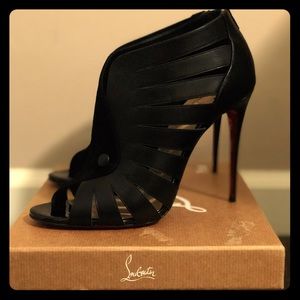 Christian Louboutin Toot Mignonne
